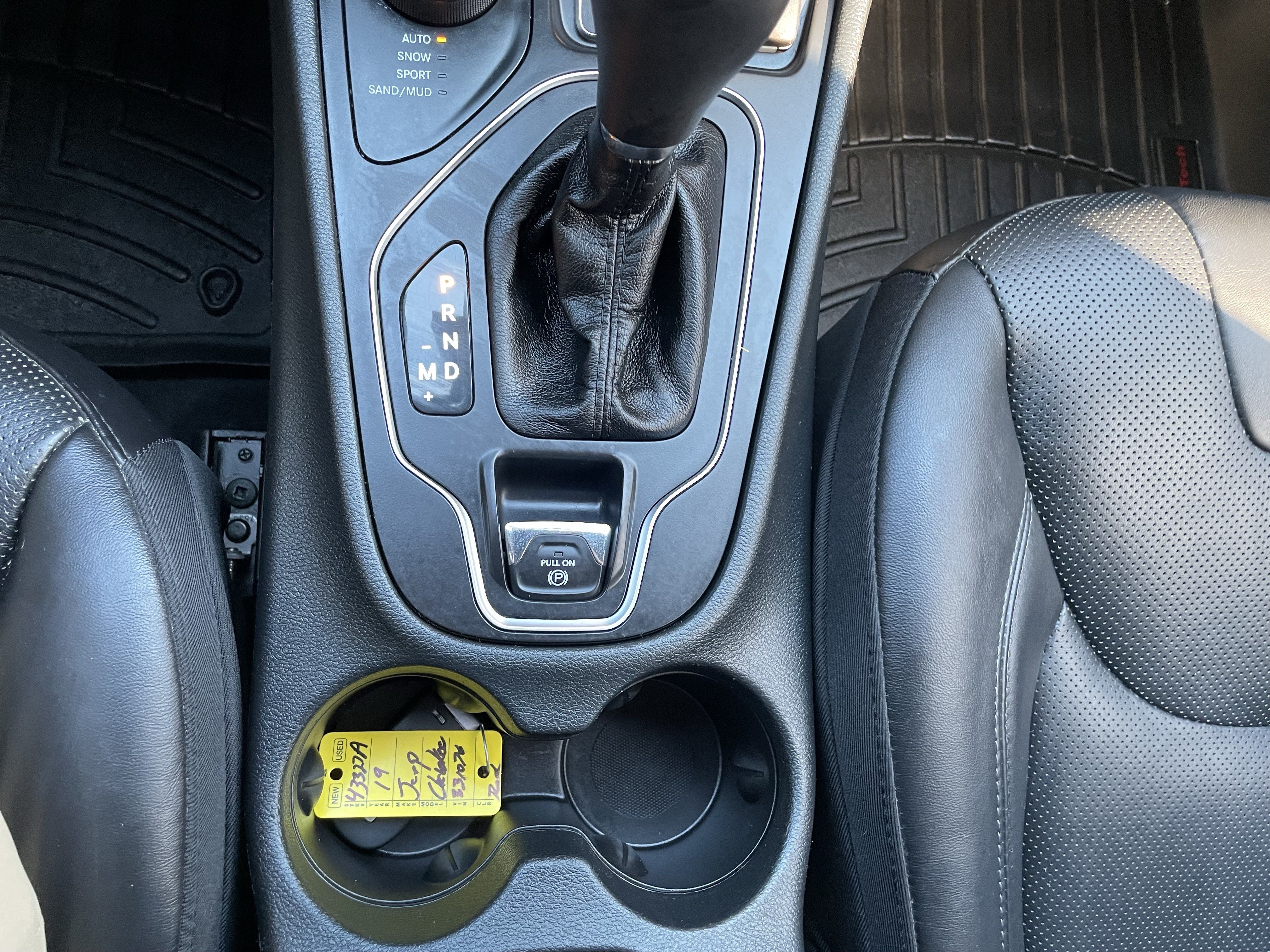 Used 2019 Jeep Cherokee Limited AWD/4WD image 26
