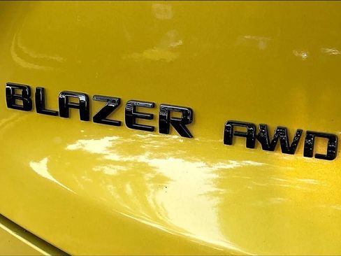 Used 2022 Chevrolet Blazer RS w/ Enhanced Convenience Package AWD/4WD image 10