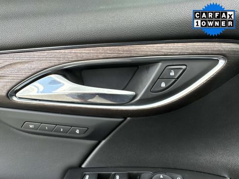 Used 2023 Buick Envision Avenir FWD image 21