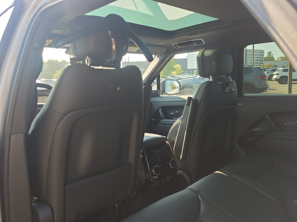 New 2027 Land Rover Range Rover Sport Dynamic SE AWD/4WD image 11