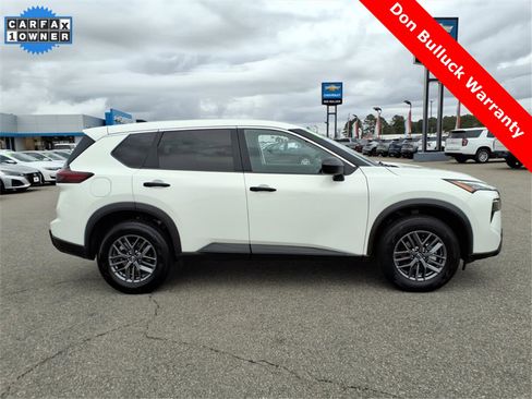 Used 2024 Nissan Rogue S image 6