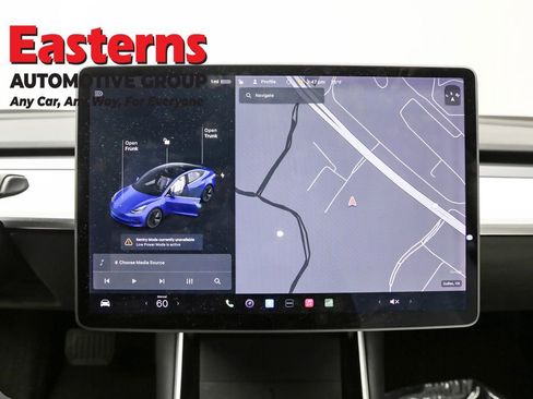 Used 2020 Tesla Model 3 Standard Range Plus image 12