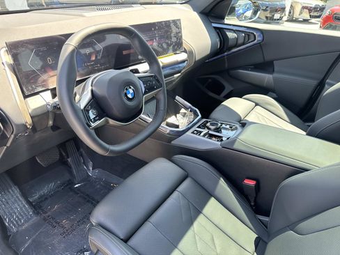 Used 2025 BMW X3 xDrive30i w/ Convenience Package AWD/4WD image 12