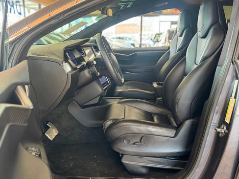 Used 2018 Tesla Model X 100D image 16