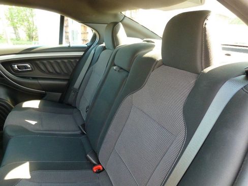 Used 2017 Ford Taurus SEL FWD image 28