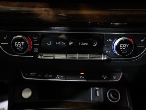 Used 2018 Audi Q5 2.0T Premium Plus w/ Premium Plus Package image 21