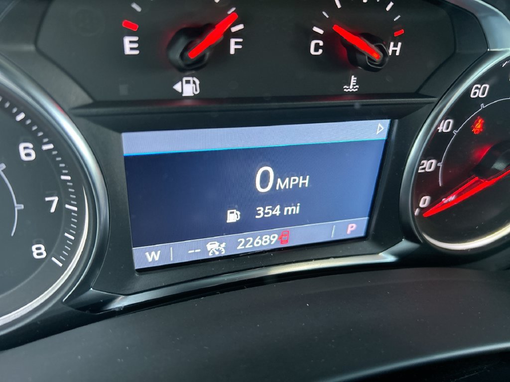 Used 2024 GMC Terrain SLT AWD/4WD image 17