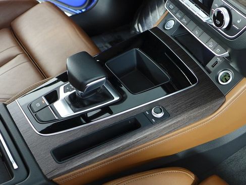 Used 2022 Audi Q5 2.0T Premium Plus w/ Premium Plus Package image 14