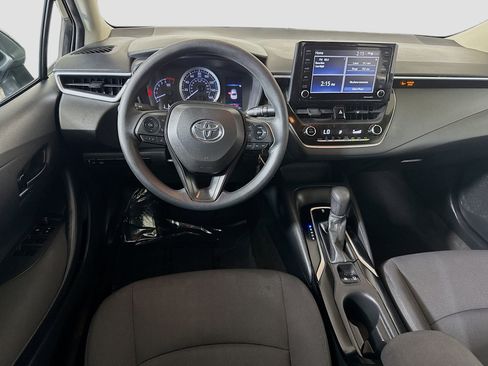 Used 2022 Toyota Corolla LE FWD image 17