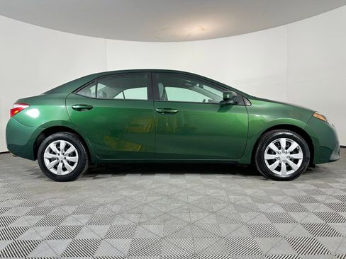Used 2015 Toyota Corolla LE image 12