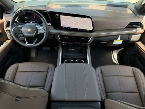 New 2026 Chevrolet Suburban High Country AWD/4WD image 10