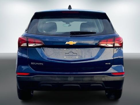 Used 2022 Chevrolet Equinox LS image 3