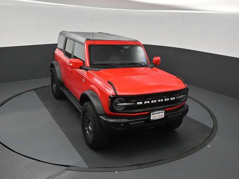 Used 2024 Ford Bronco Outer Banks AWD/4WD image 11