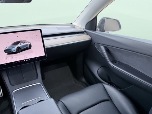 Used 2022 Tesla Model Y Performance image 47