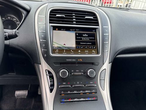 Used 2018 Lincoln MKX Reserve w/ Luxury Package image 23