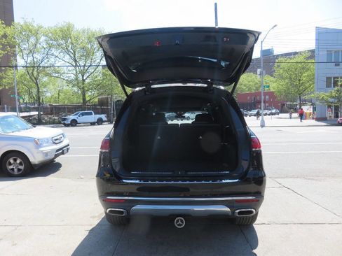 Used 2020 Mercedes-Benz GLS 450 4MATIC image 25