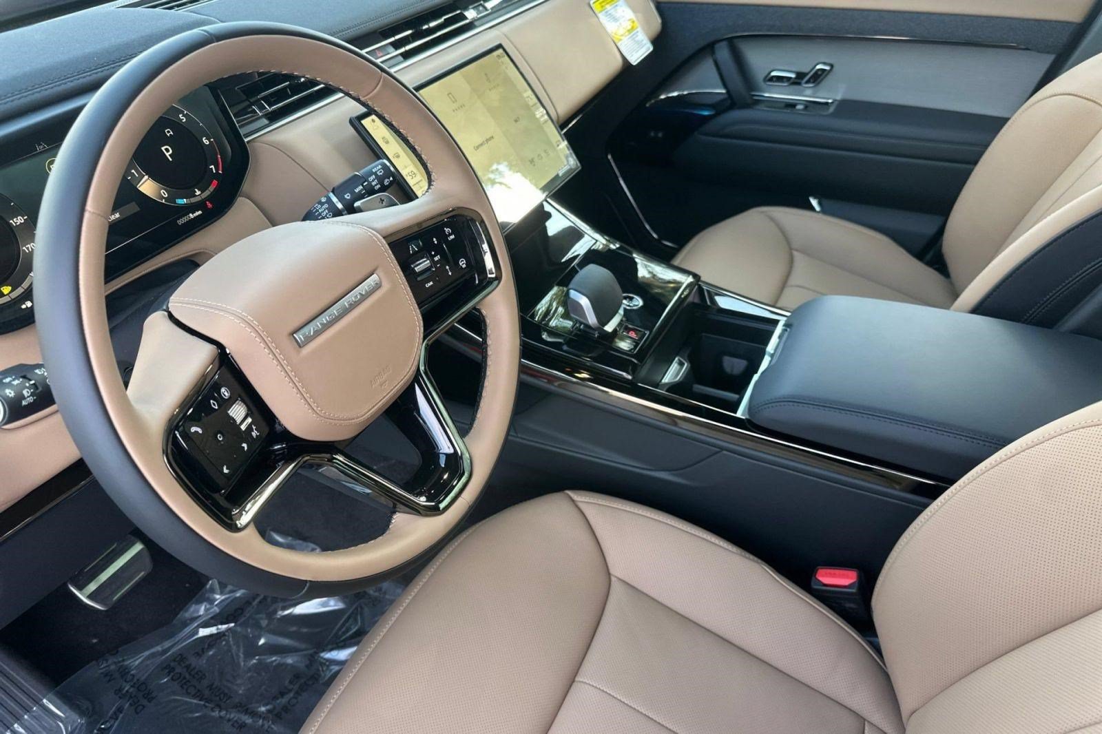 New 2026 Land Rover Range Rover Sport Dynamic SE AWD/4WD image 4