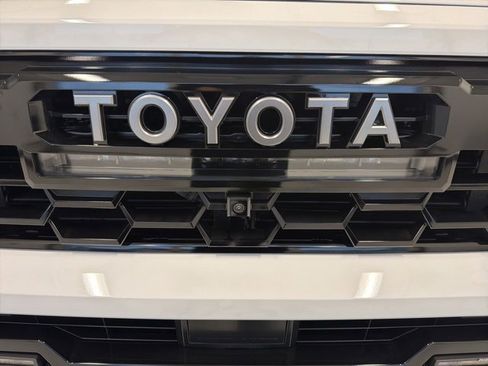 Used 2025 Toyota Tacoma TRD Pro image 15
