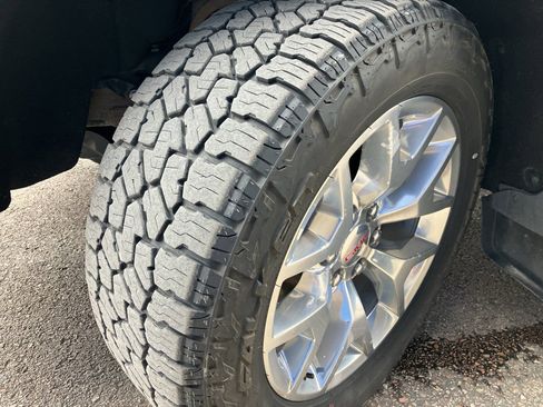 Used 2018 GMC Sierra 1500 SLT w/ SLT Premium Package image 34