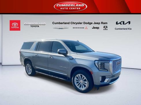 Used 2024 GMC Yukon XL Denali image 2