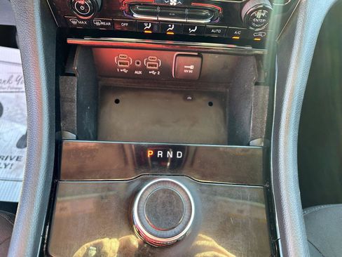 Used 2022 Jeep Grand Cherokee L Laredo w/ Luxury Tech Group I image 34