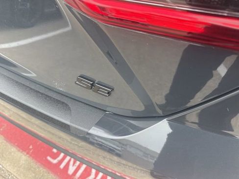 Used 2025 Toyota Camry SE w/ Convenience Package FWD image 4