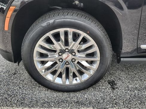 New 2026 GMC Yukon Denali w/ Sun & Power Step Package RWD image 34