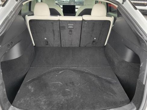 Used 2022 Tesla Model Y Performance image 6