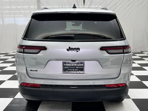 New 2025 Jeep Grand Cherokee L Altitude image 7