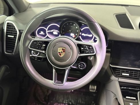 Used 2023 Porsche Cayenne S Platinum w/ Premium Package Plus AWD/4WD image 12