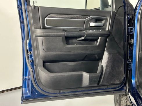 Used 2024 RAM 2500 Big Horn w/ Night Edition image 31