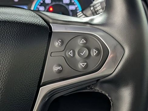 Used 2023 Chevrolet Traverse LT image 23