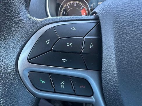 Used 2020 Jeep Cherokee Latitude AWD/4WD image 17