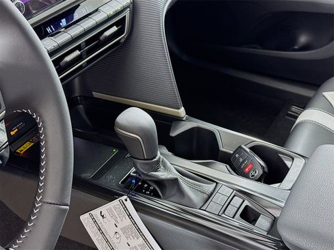 New 2026 Toyota Camry SE image 9