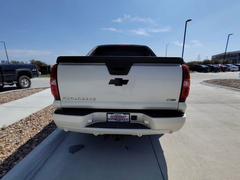 Used 2008 Chevrolet Avalanche LTZ w/ LTZ Preferred Equipment Group image 7