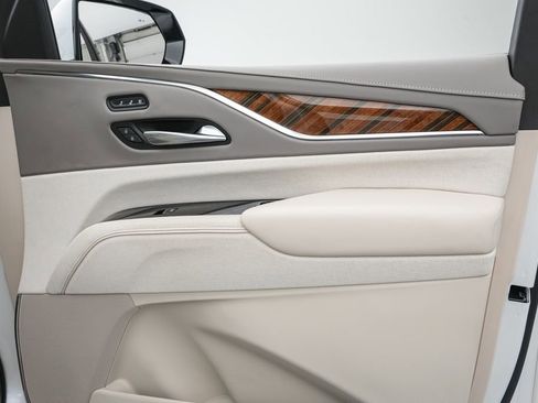 Used 2023 Cadillac Escalade Sport Platinum image 36