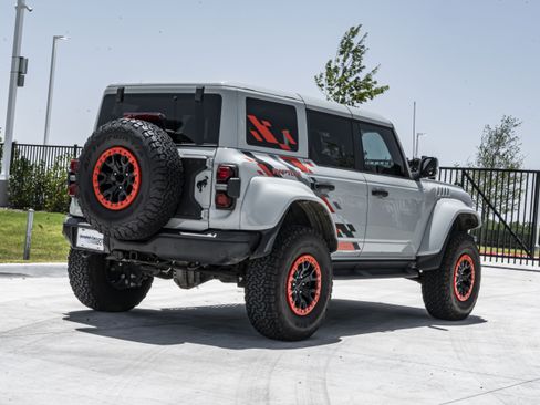 Used 2024 Ford Bronco Raptor AWD/4WD image 8