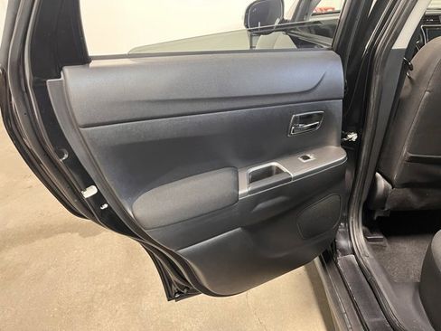 Used 2021 Mitsubishi Outlander Sport SE image 19