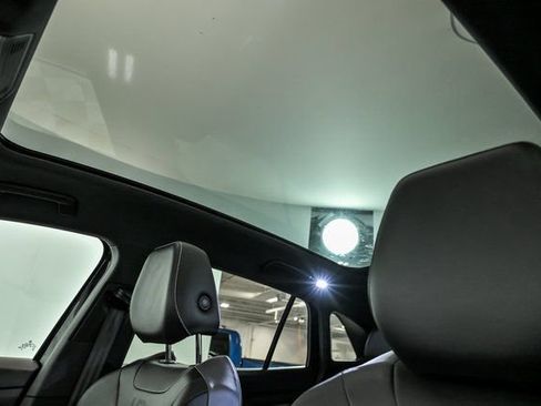 Used 2023 Volkswagen ID.4 Pro S Plus image 13