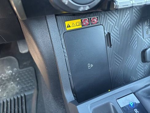 Used 2024 Toyota Tacoma SR5 image 33