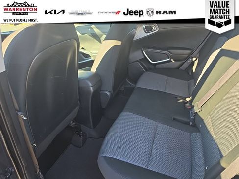 Used 2022 Kia Soul LX w/ Technology Package FWD image 9