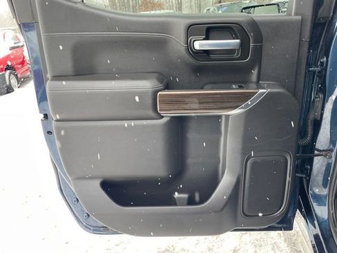 Used 2021 Chevrolet Silverado 1500 RST image 11