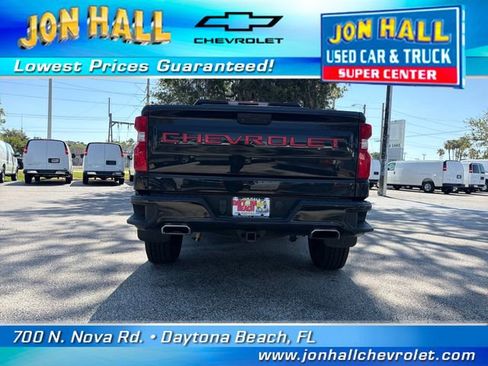 Used 2021 Chevrolet Silverado 1500 LT Trail Boss w/ LT Trail Boss Premium Package AWD/4WD image 8