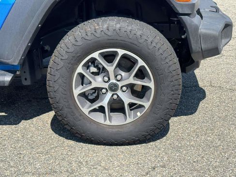 Used 2025 Jeep Wrangler Unlimited Sport AWD/4WD image 7