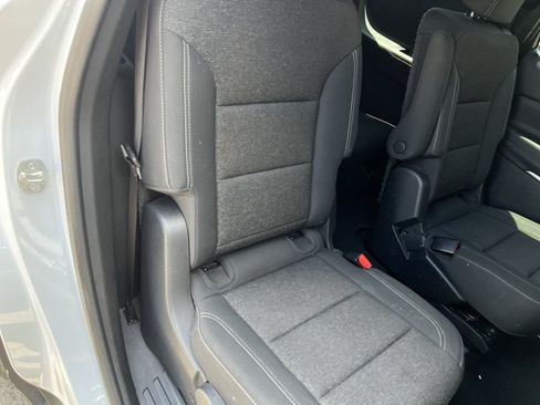 Used 2024 Chevrolet Traverse LT FWD image 27