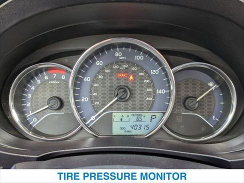 Used 2015 Toyota Corolla LE FWD image 16