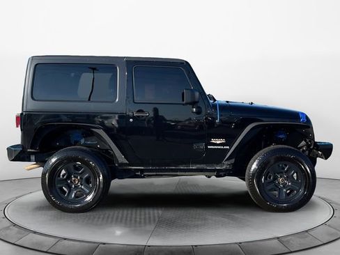 Used 2015 Jeep Wrangler Sahara w/ Connectivity Group image 6