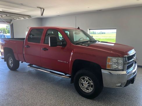 Used 2007 Chevrolet Silverado 2500 LT w/ 1LT Convenience Package AWD/4WD image 5