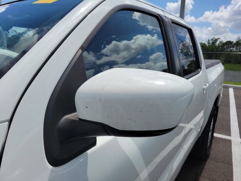 Used 2022 Nissan Frontier SV w/ Technology Package image 7