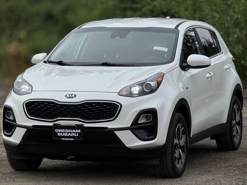 Used 2022 Kia Sportage LX AWD/4WD image 3